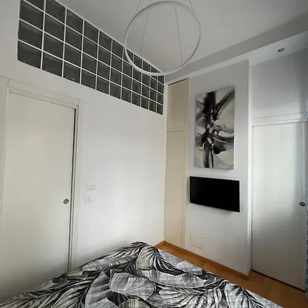 Confortevole Appartamento Zona Bocconi-Porta Romana Milão Exterior foto